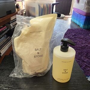 Salt & Stone Bergamot & Hinoki Body Wash - Cream